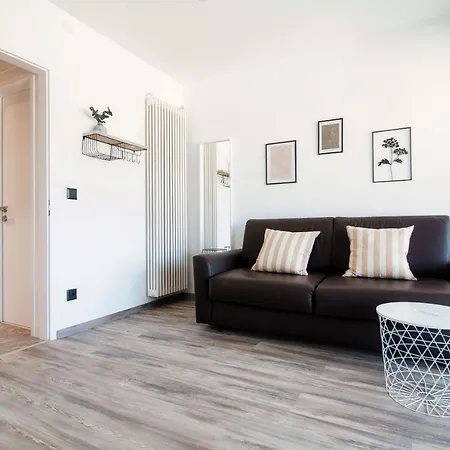 Bellavista 1 E 2 *